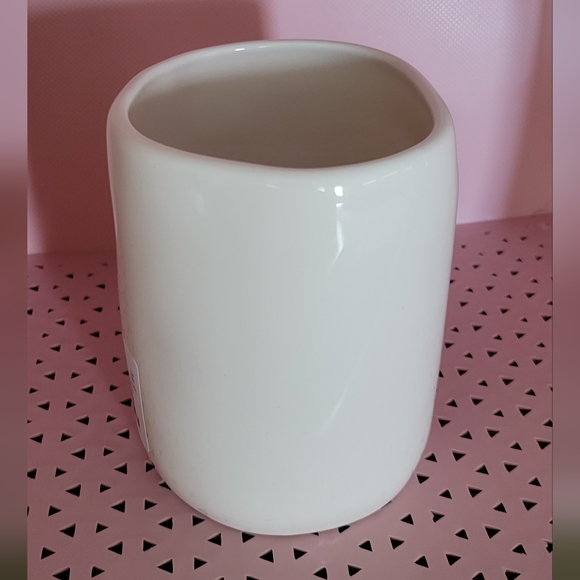 On Fleek Rae Dunn Mug • New • - Picture 4 of 7